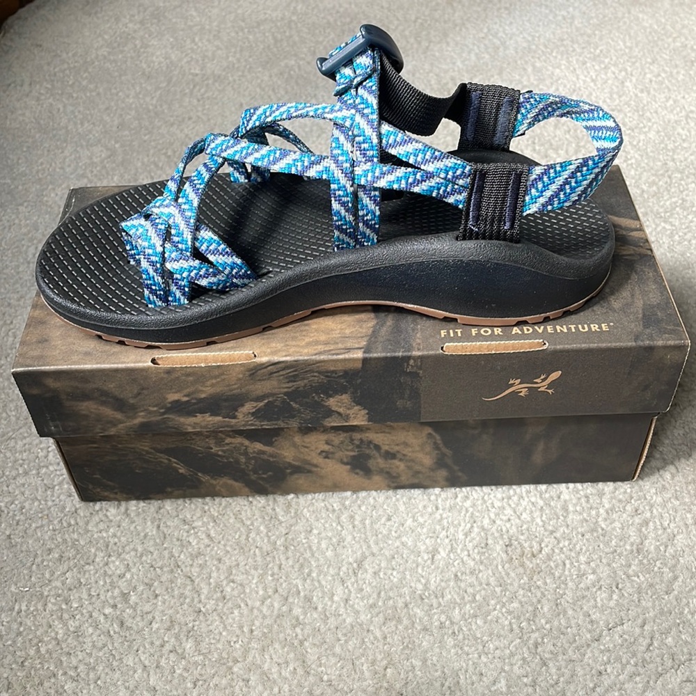 NEW Chacos